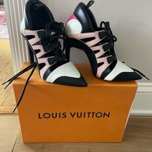 Louis Vuitton Black, Pink, and White Heels